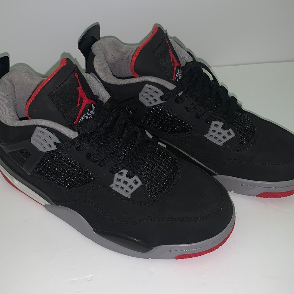 Nike Jordan 4 retro Bred 308497-060 size 8.5